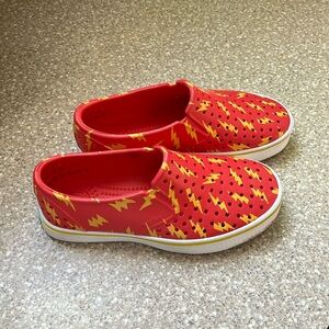 Natives Sugarlite Flash shoes size J1